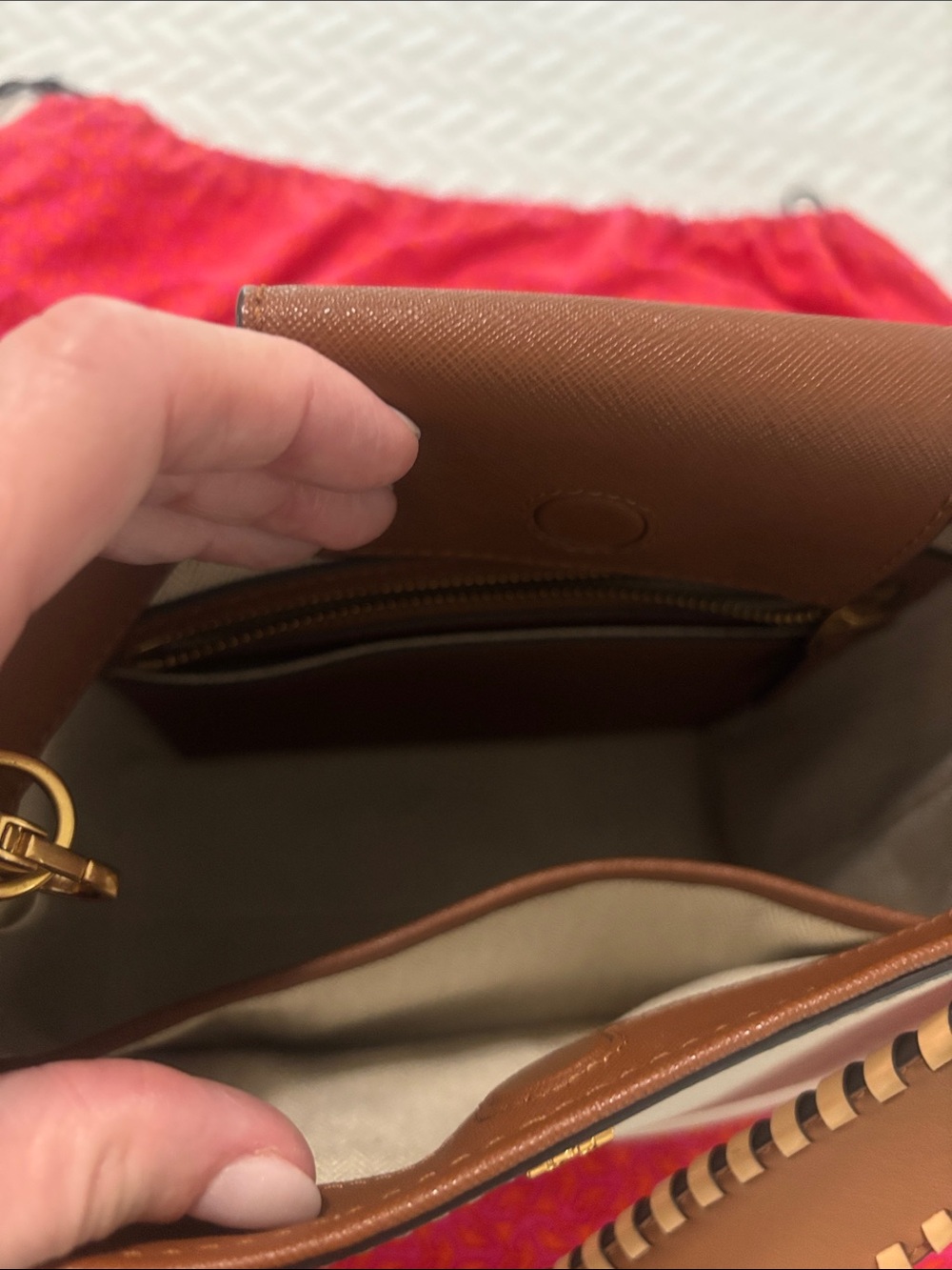 Tory Burch Emerson Bucket Bag - Picture 6 of 8